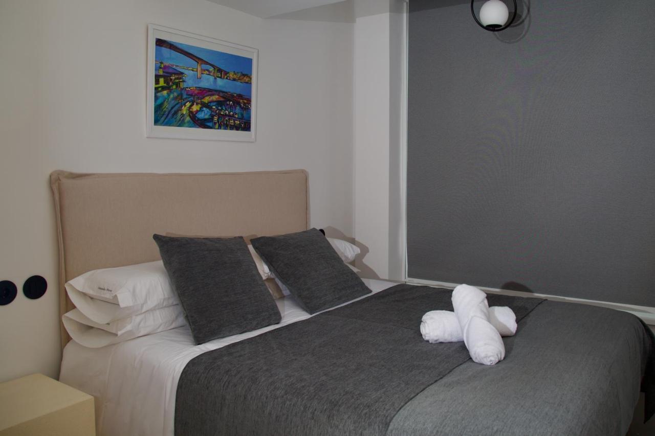 Suite 101 - 2 Bedroom Suite At Amando Perez Suites Ribadeo Buitenkant foto