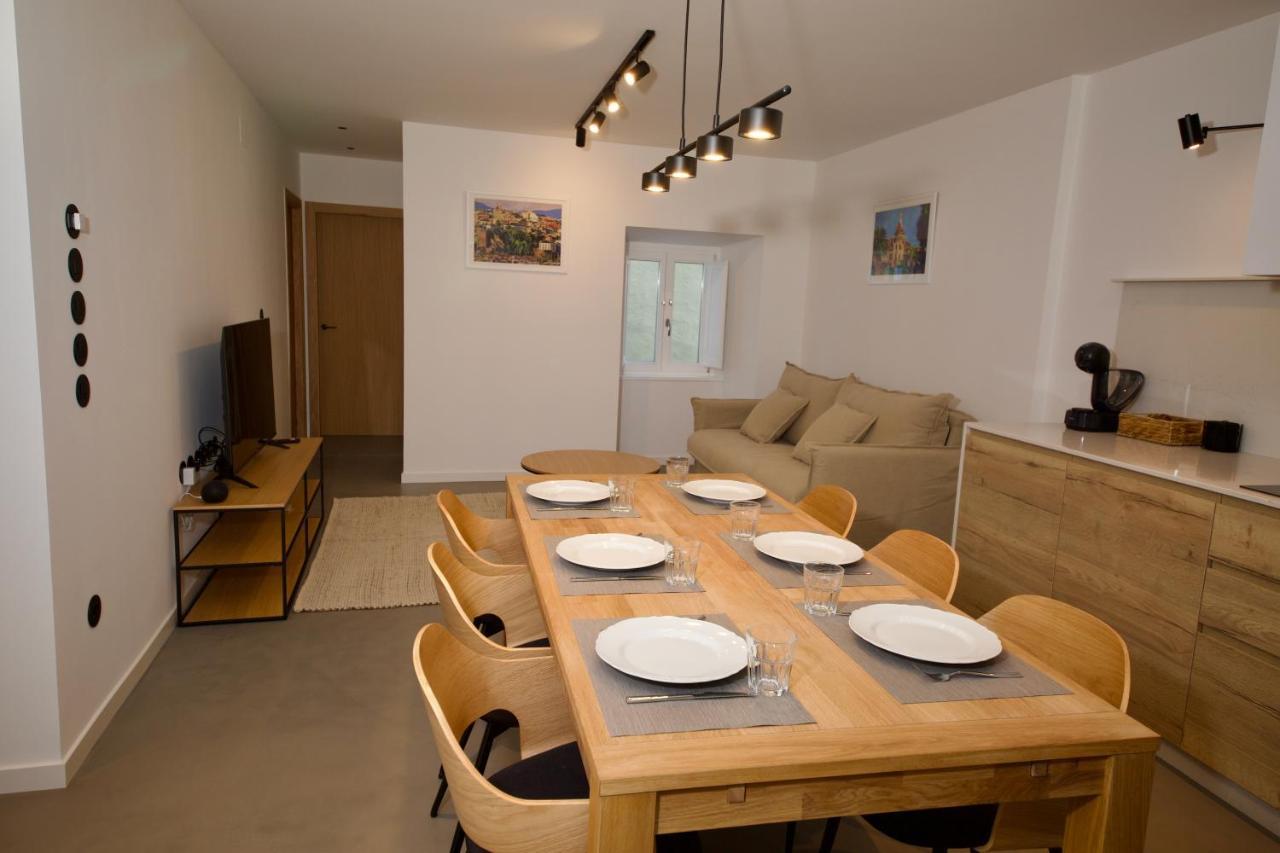 Suite 101 - 2 Bedroom Suite At Amando Perez Suites Ribadeo Buitenkant foto